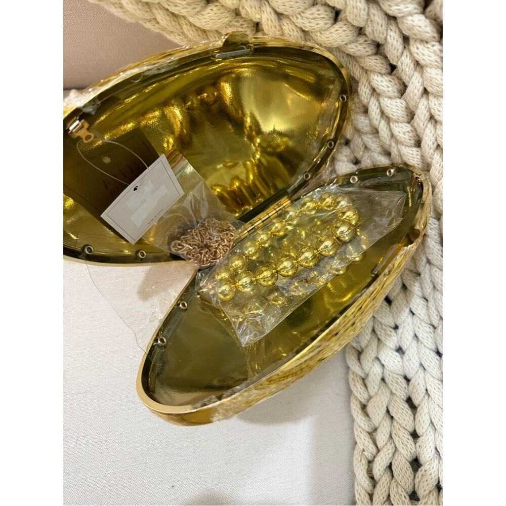 Lulla Collection Convertible Shell Handbag - Picture 6 of 6